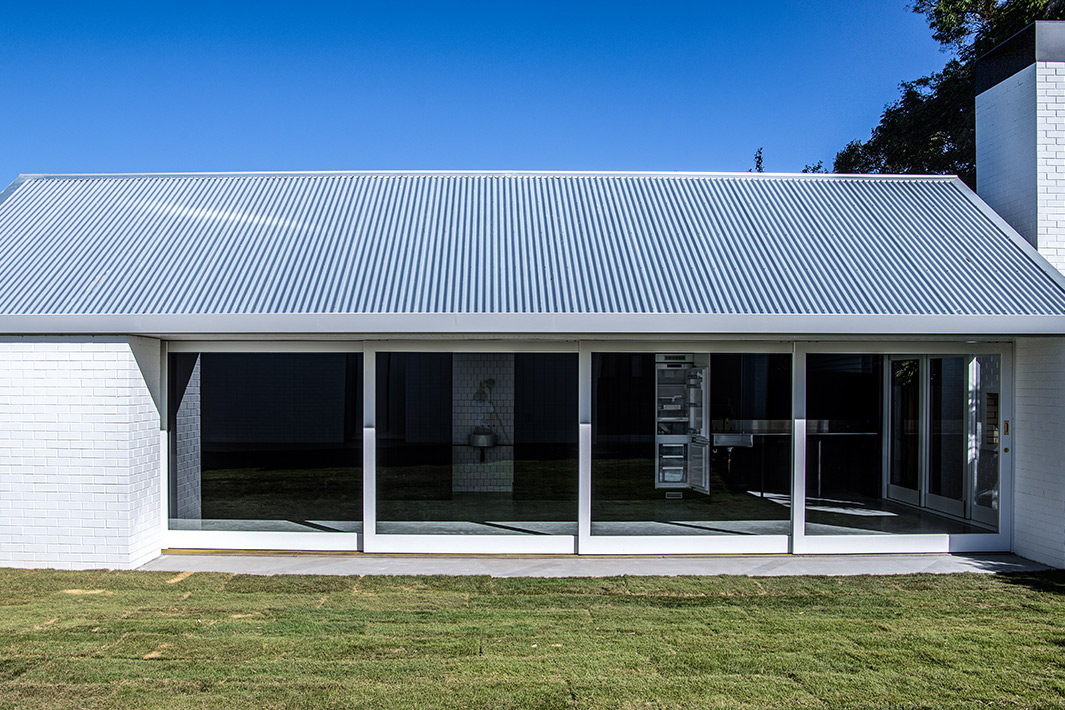 4 big sliding doors at house on McGregor Street, Clayfield